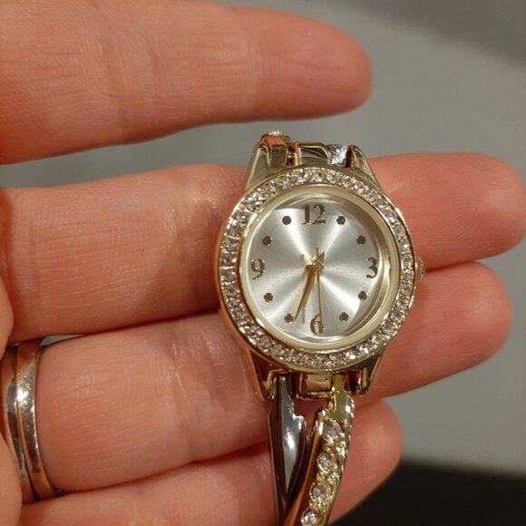 Quartz Wrist Watch Silver Gold Plated Crossover Link Rhinestone Stainless Steel - Picture 11 of 12